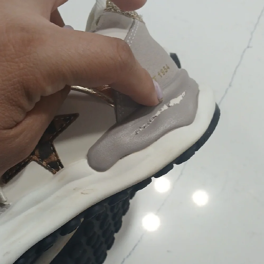 Stylish Women's Sneakers with Glitter Accents By Vintage Habana Sz 8.5 - Picture 5 of 8